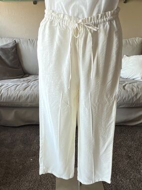 H&M Lightweight Flowy Elastic Waist Cream Colored Women's Pants